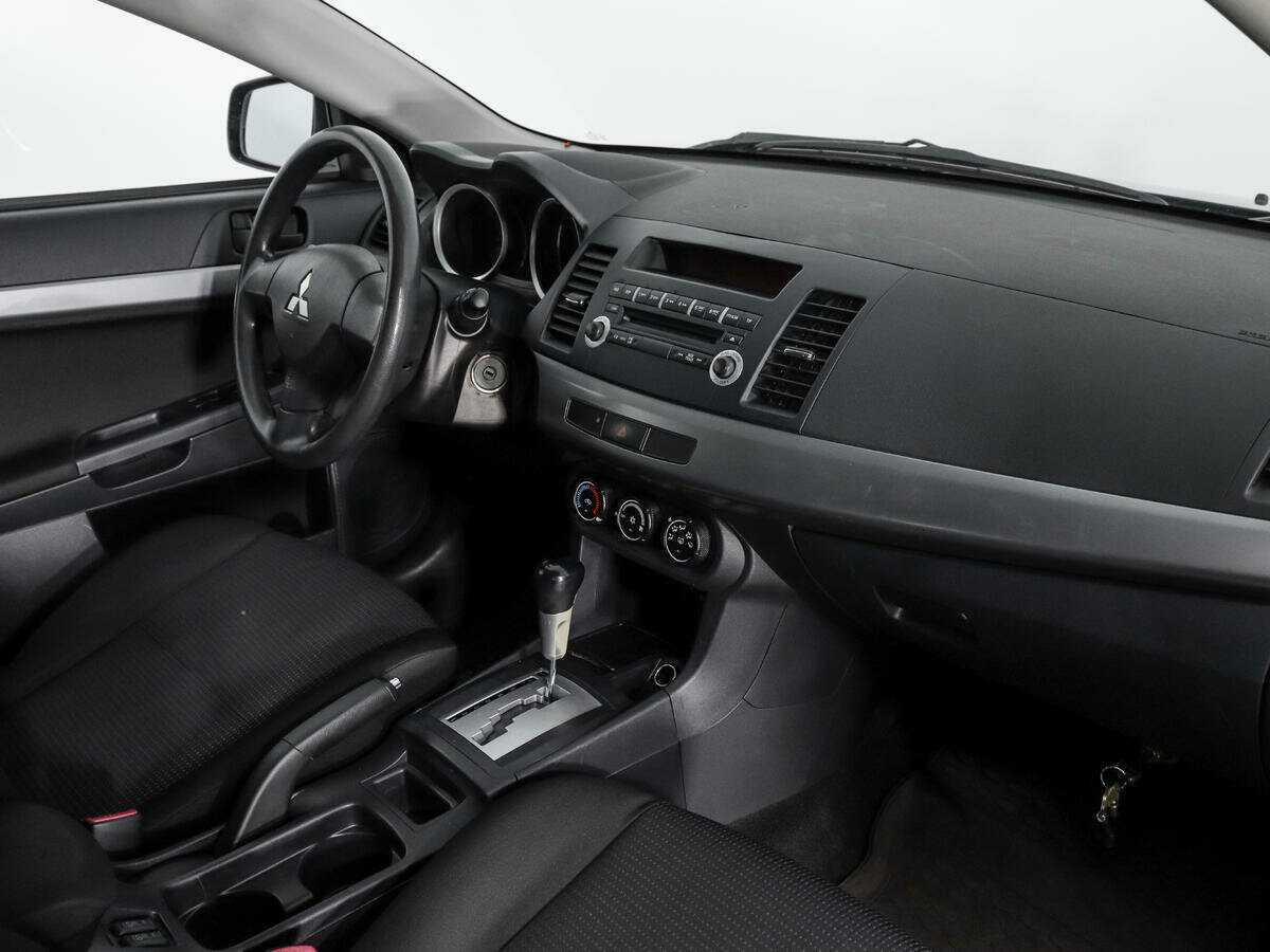 Mitsubishi Lancer, 2010 Фото №11