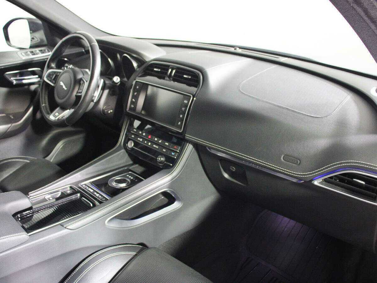 Jaguar F-Pace, 2018 Фото №7