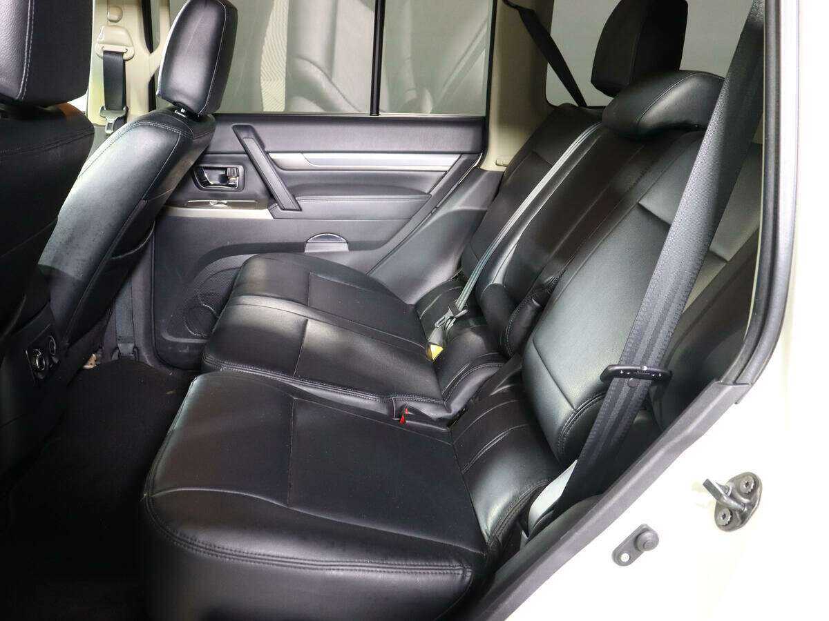 Mitsubishi Pajero, 2021 Фото №7