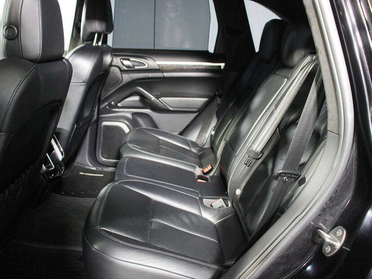 Porsche Cayenne Turbo, 2010 Фото №10