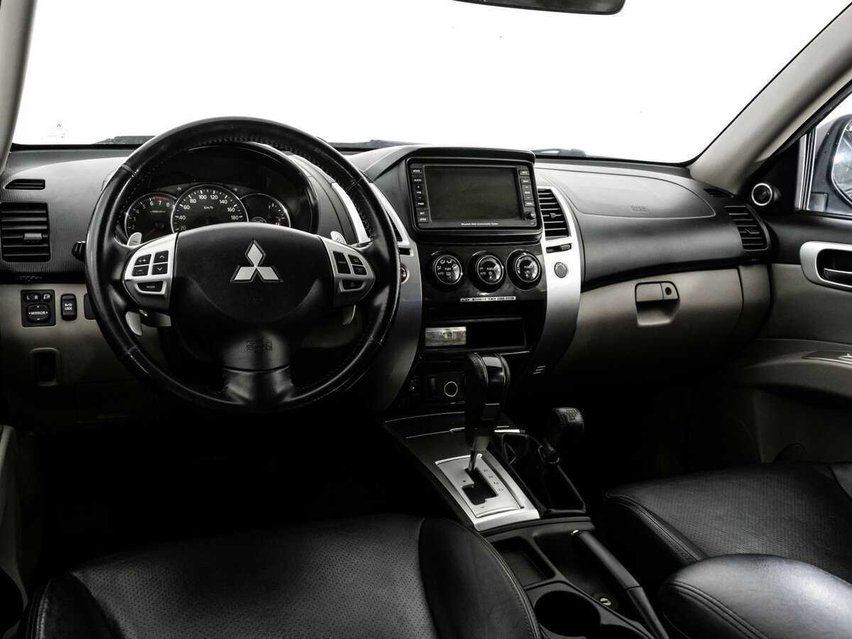Mitsubishi Pajero Sport, 2010 Фото №8