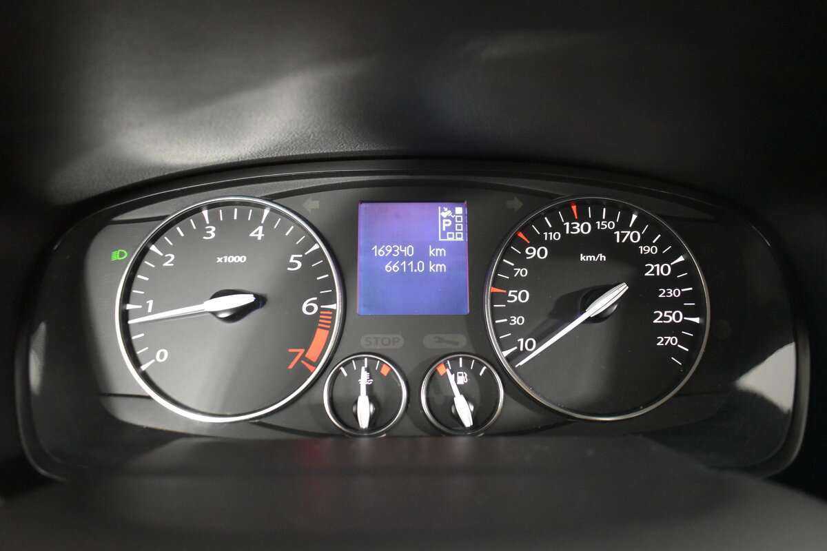 Renault Latitude, 2013 Фото №14