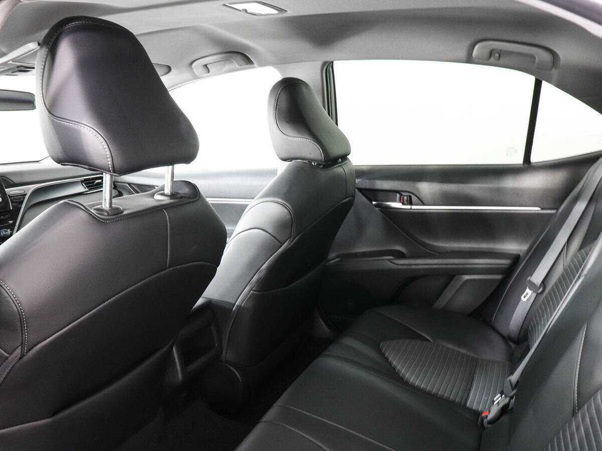 Toyota Camry, 2022 Фото №12