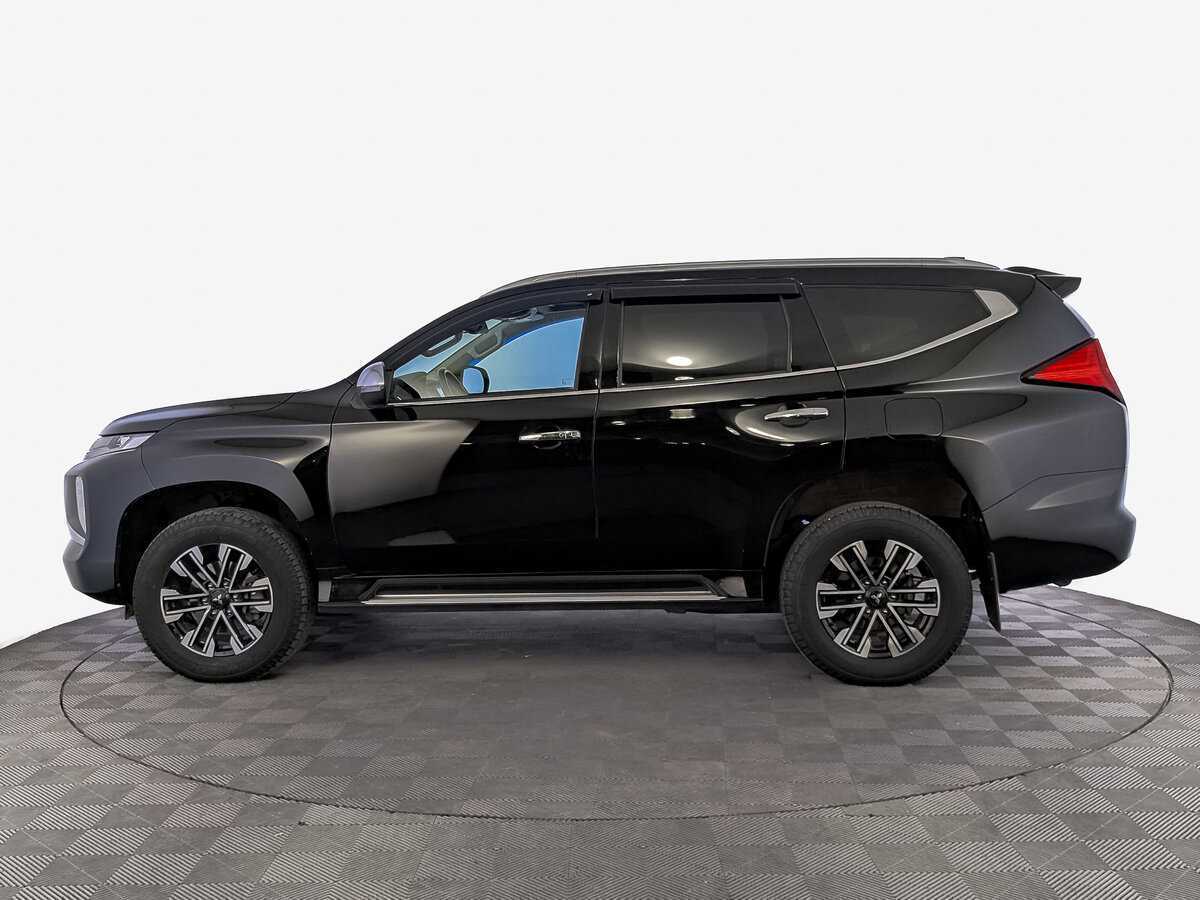 Mitsubishi Montero Sport, 2023 Фото №8