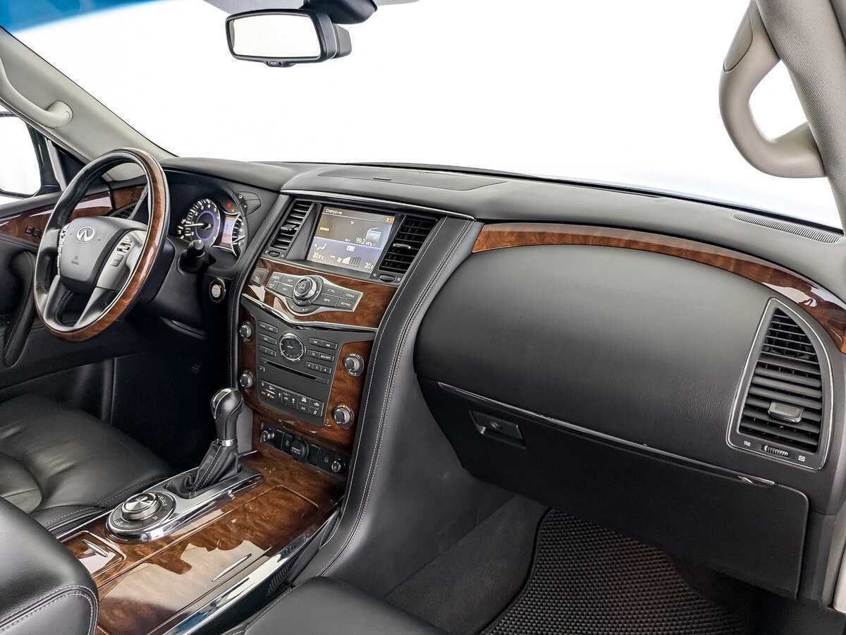 Infiniti QX80, 2017 Фото №11