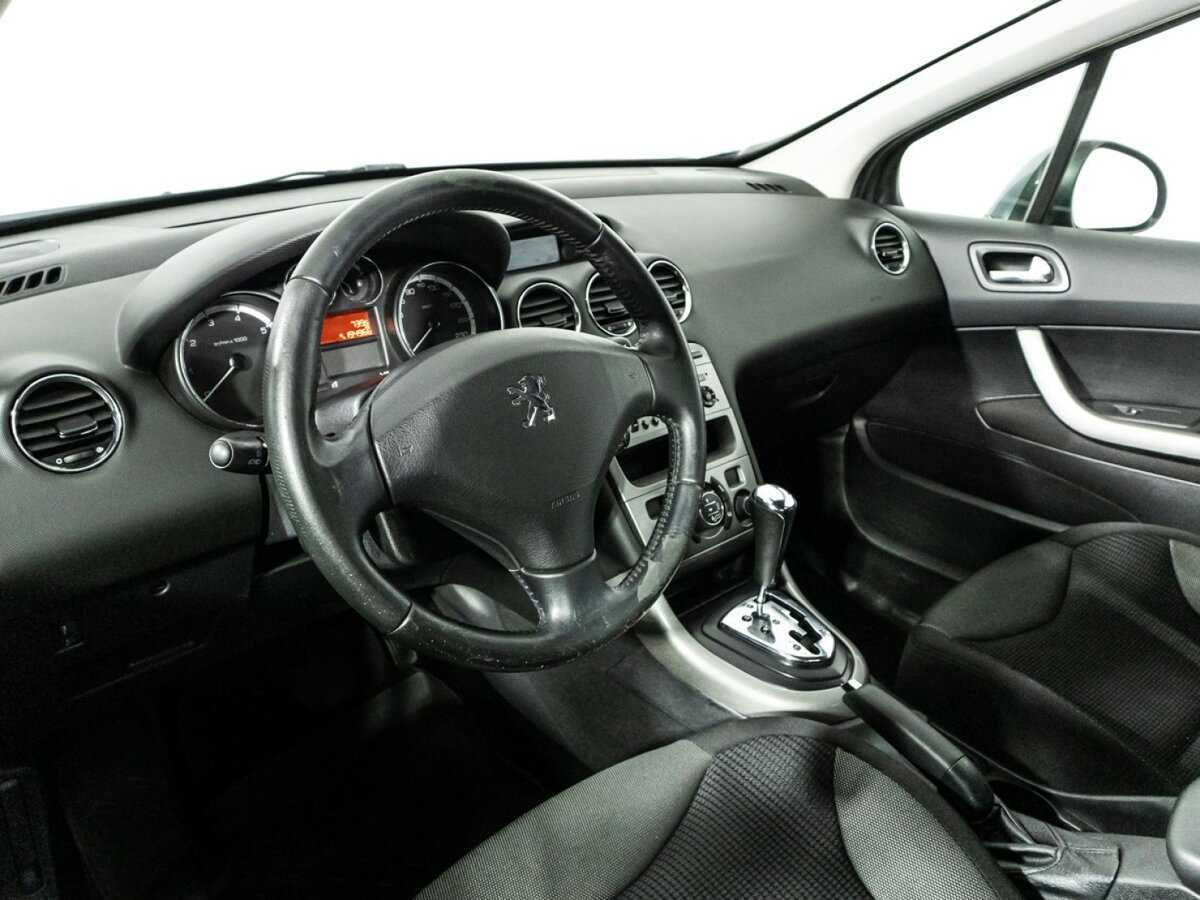 Peugeot 308, 2010 Фото №11