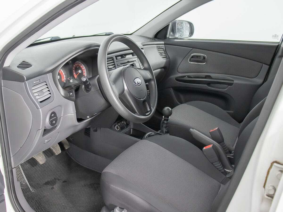 Kia Rio, 2011 Фото №10