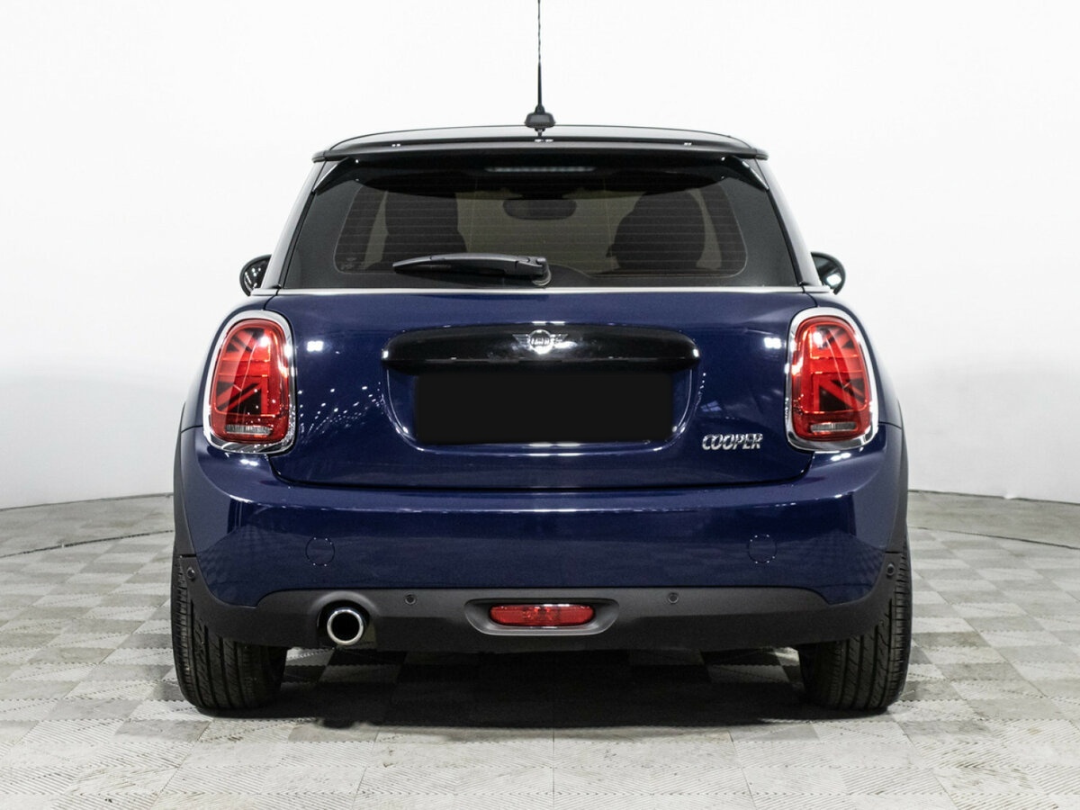 Mini Hatch Cooper III (F55/F56) Рестайлинг, 2018 Фото №6