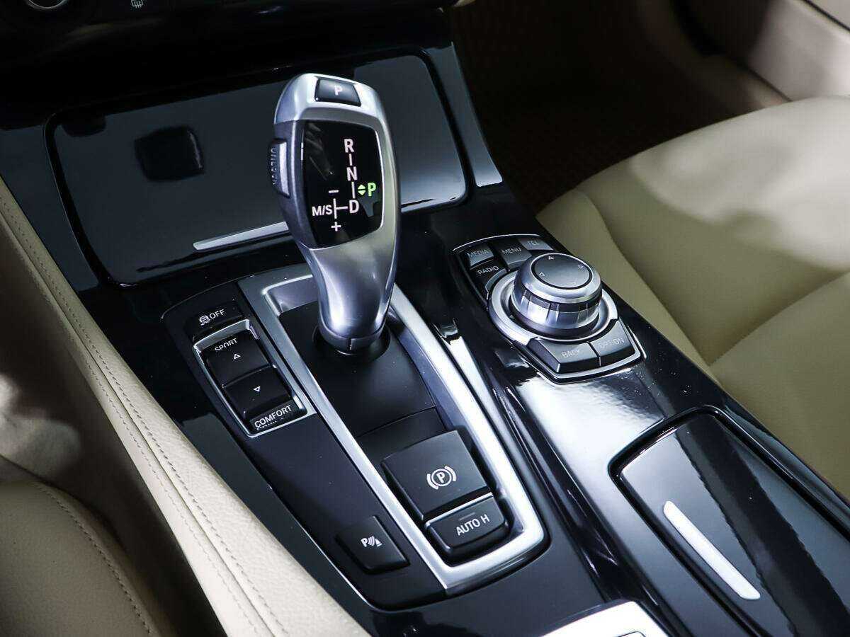 BMW 5 серии 520d, 2014 Фото №16