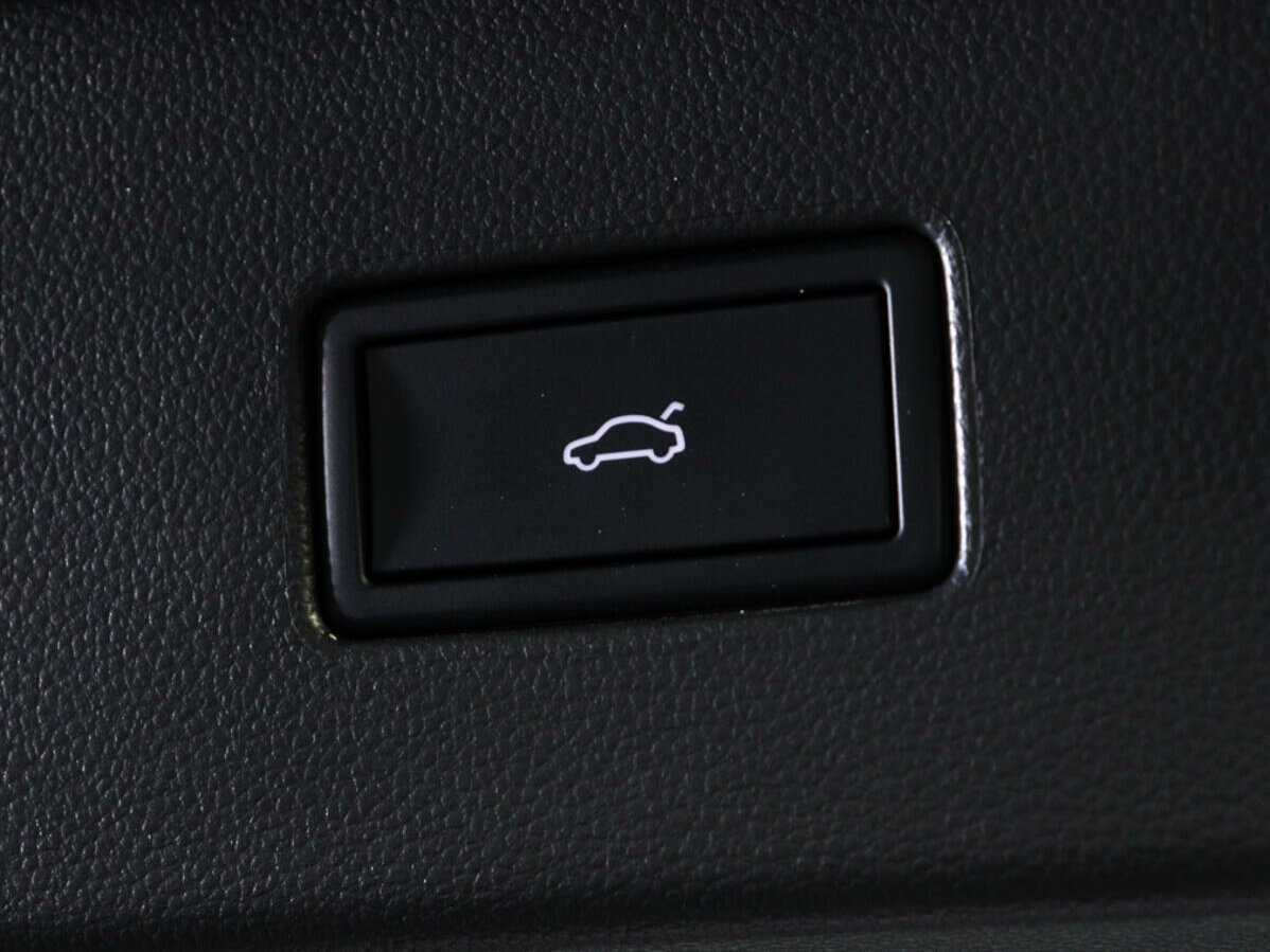 Volkswagen Tiguan L, 2023 Фото №15