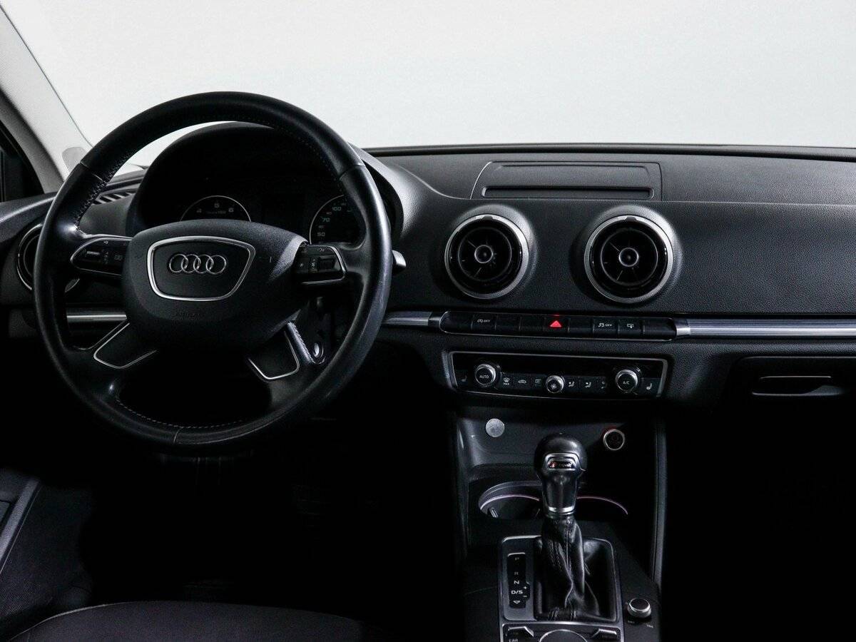 Audi A3, 2015 Фото №12