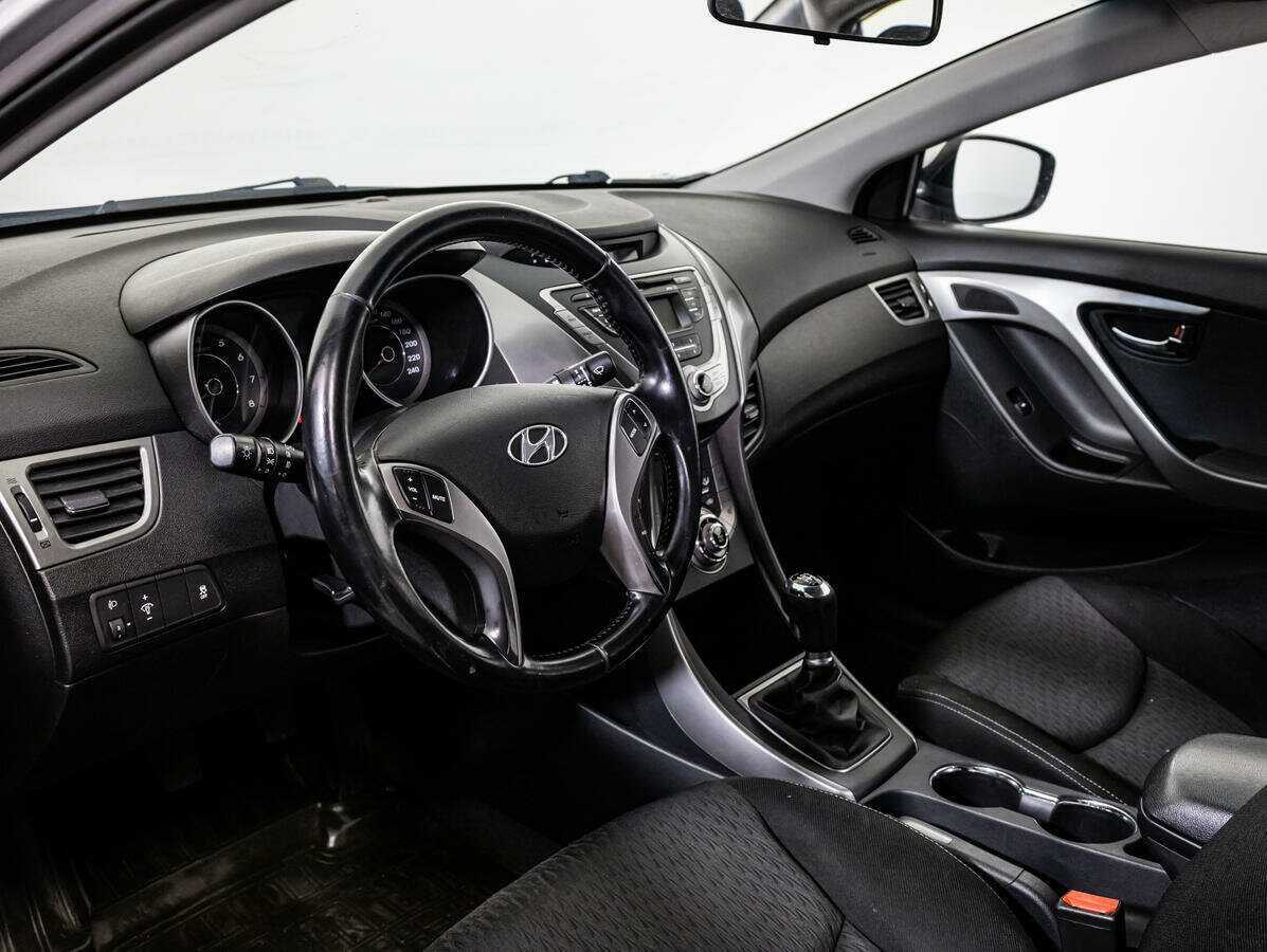 Hyundai Elantra, 2013 Фото №11