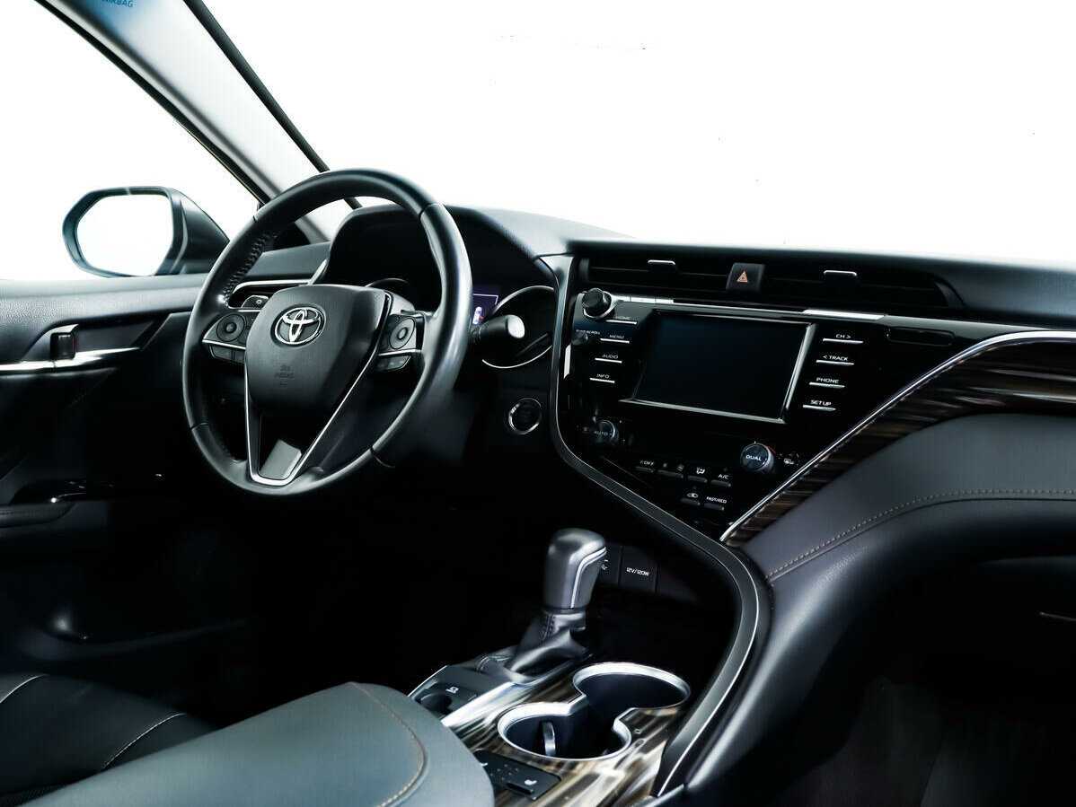 Toyota Camry, 2020 Фото №7