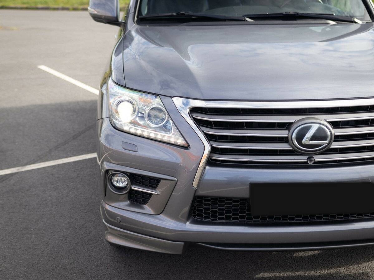 Lexus LX 570 III Рестайлинг, 2014 Фото №5