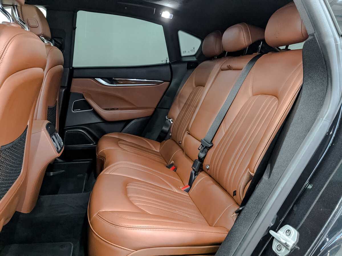 Maserati Levante Diesel, 2017 Фото №18