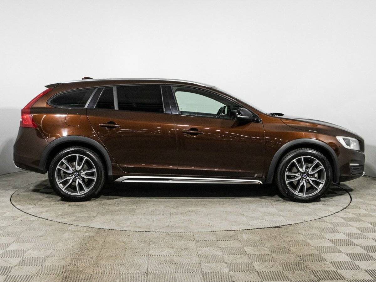 Volvo V60 Cross Country I, 2016 Фото №4