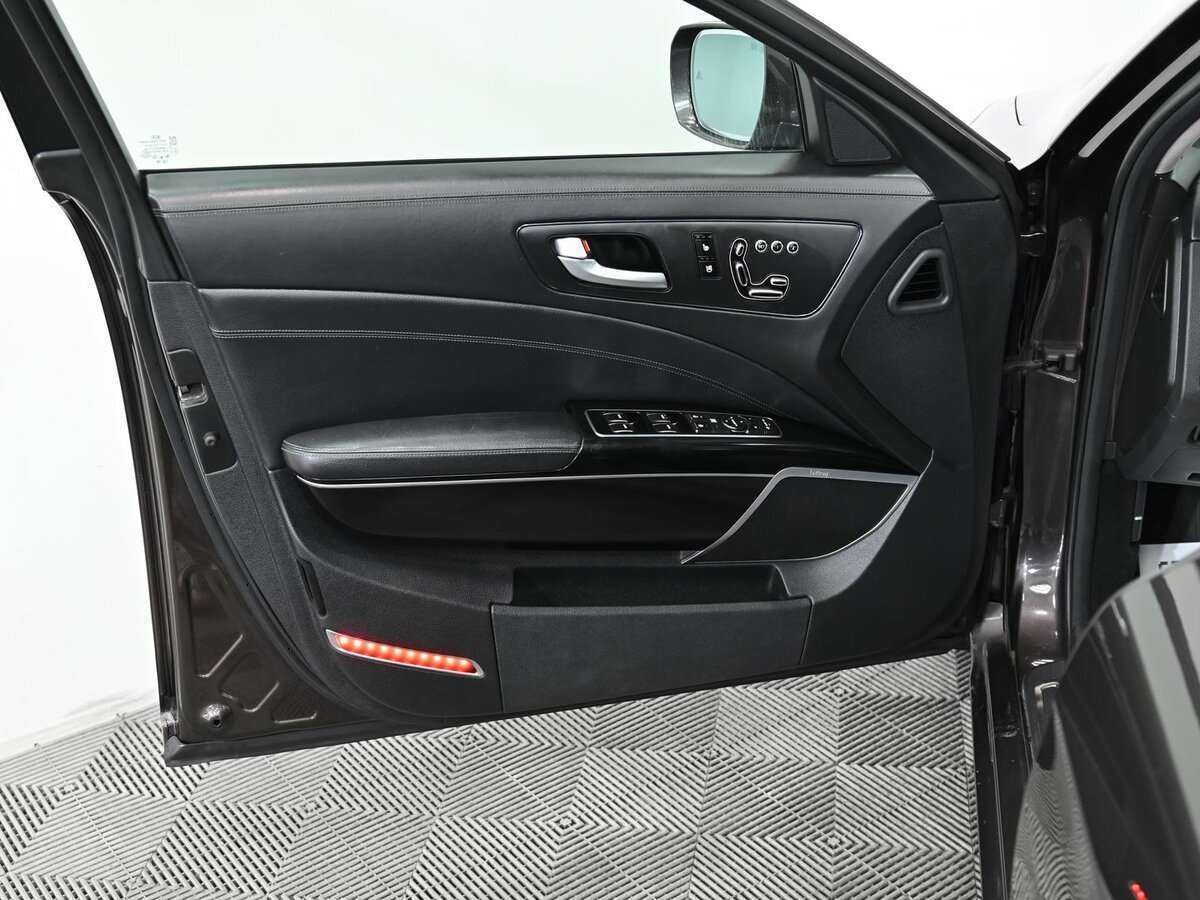 Kia Quoris, 2014 Фото №5