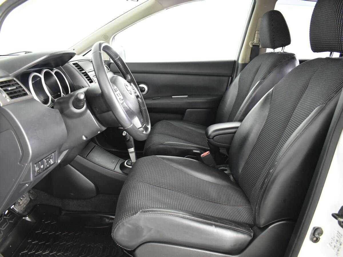 Nissan Tiida, 2011 Фото №8