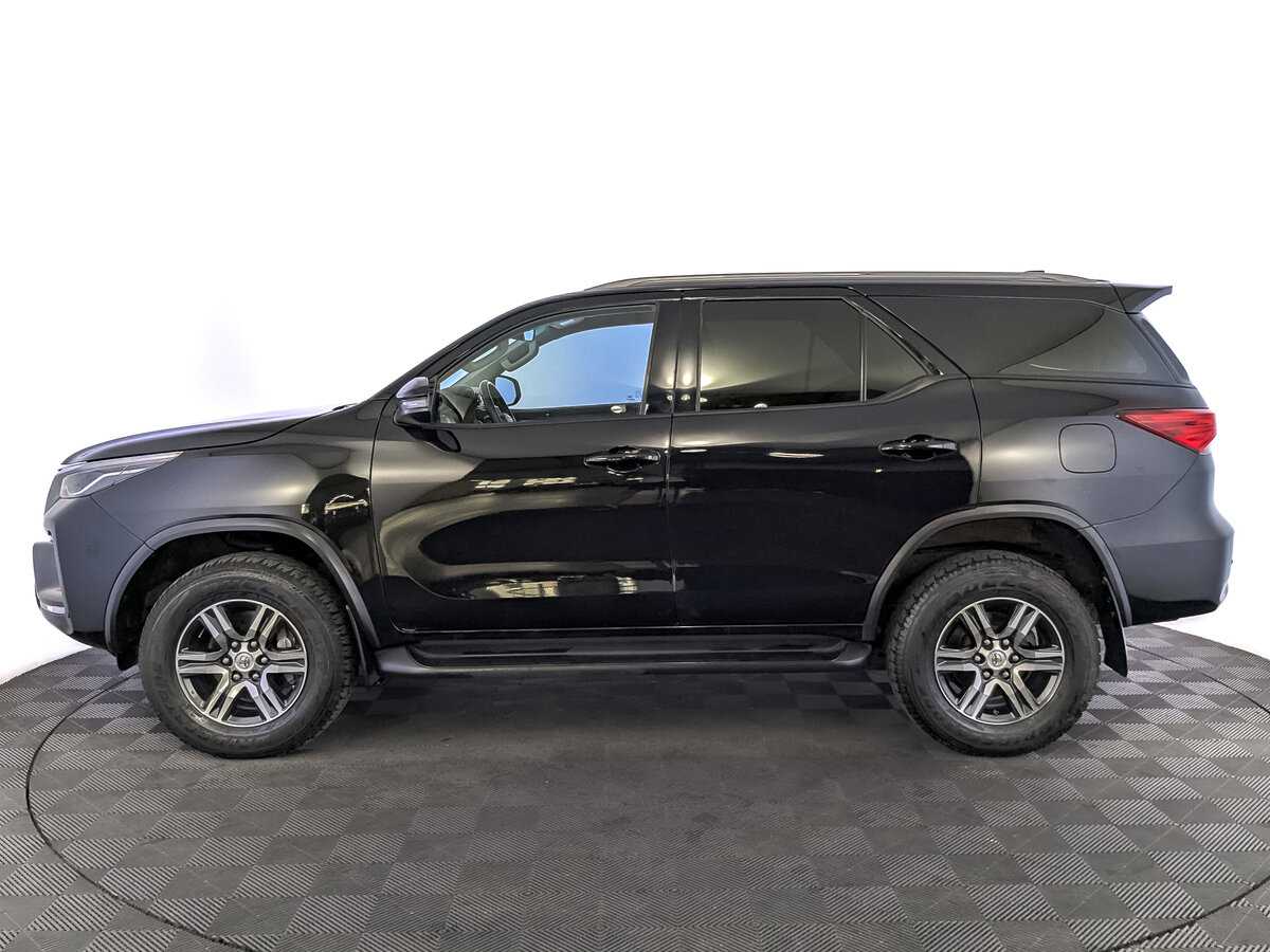 Toyota Fortuner, 2021 Фото №8