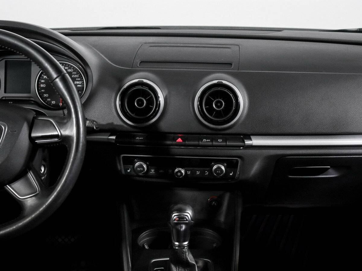 Audi A3 Sportback III (8V), 2013 Фото №11