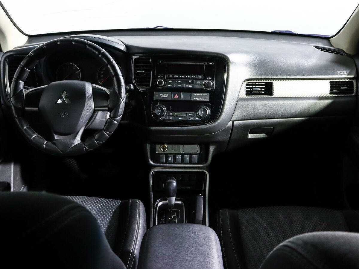 Mitsubishi Outlander, 2018 Фото №10