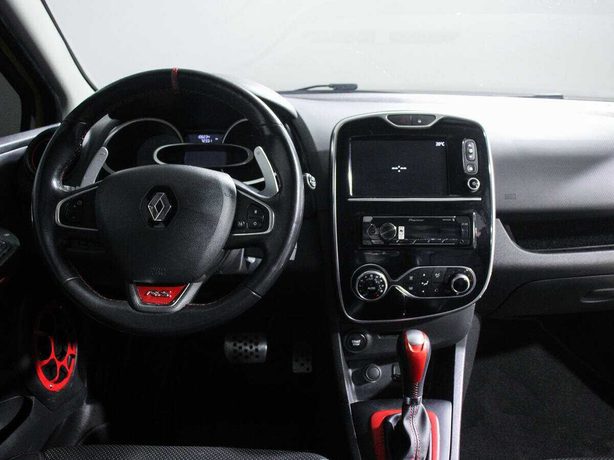 Renault Clio RS, 2015 Фото №12