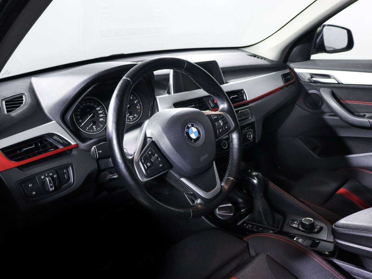 BMW X1 20i xDrive, 2017 Фото №11