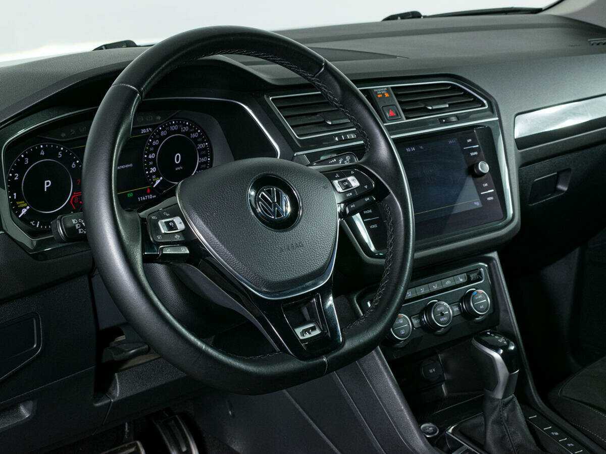 Volkswagen Tiguan, 2018 Фото №13