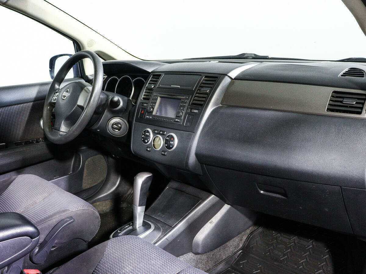 Nissan Tiida, 2011 Фото №9