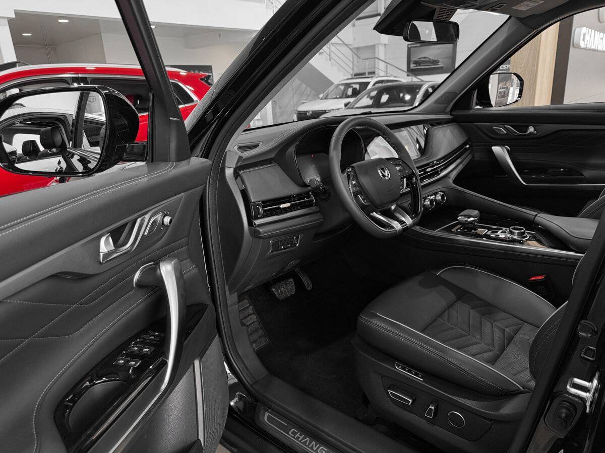 Changan CS95, 2024 Фото №6