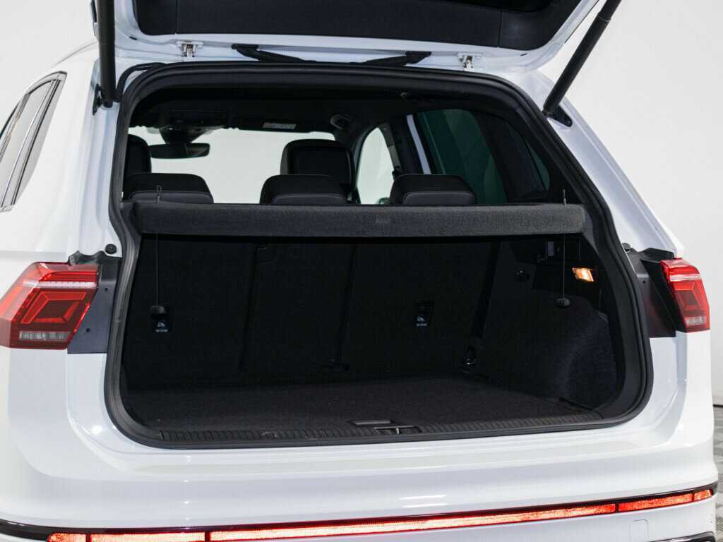 Volkswagen Tiguan, 2021 Фото №7