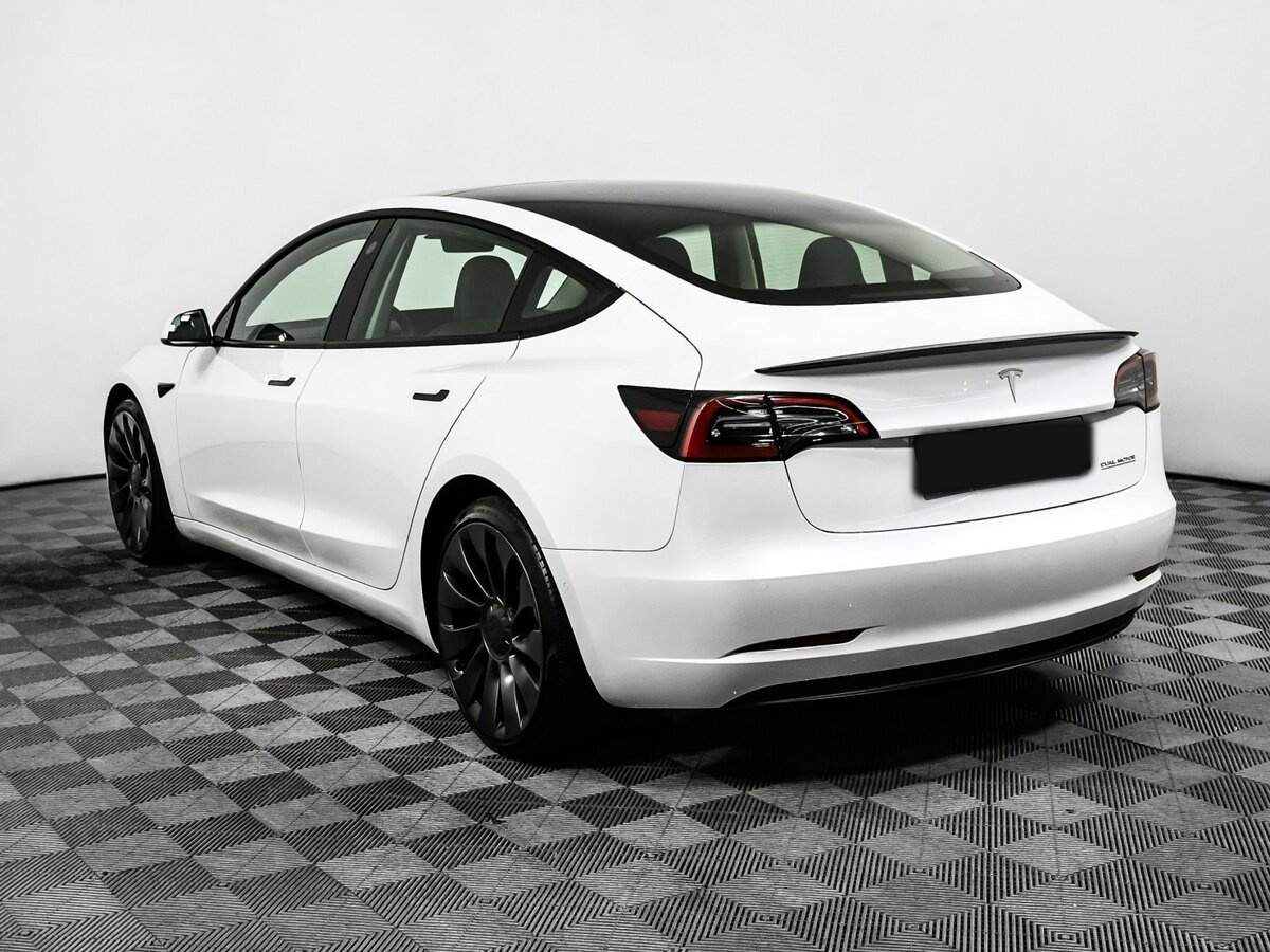 Tesla Model 3 Performance, 2021 Фото №7