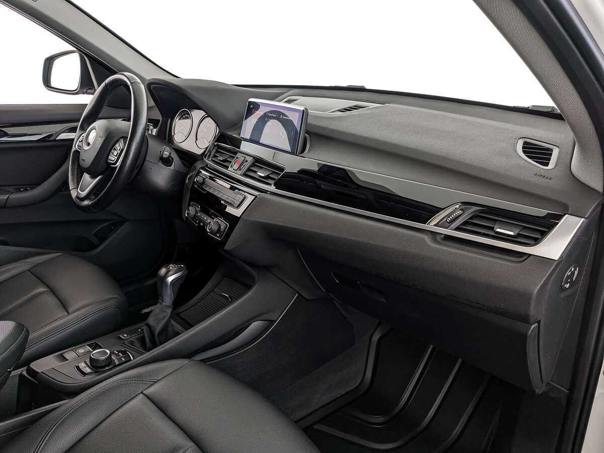 BMW X1 18d xDrive, 2019 Фото №11