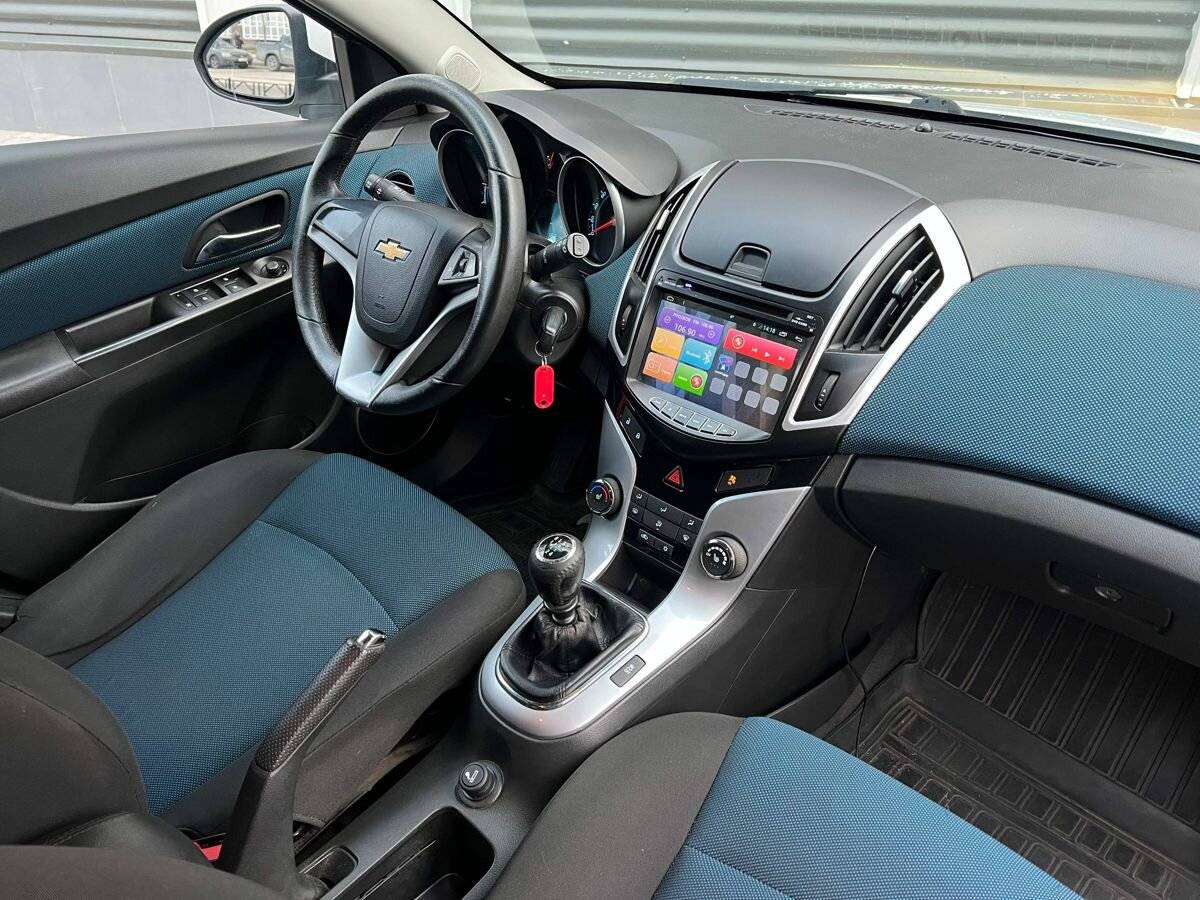 Chevrolet Cruze I Рестайлинг, 2013 Фото №7