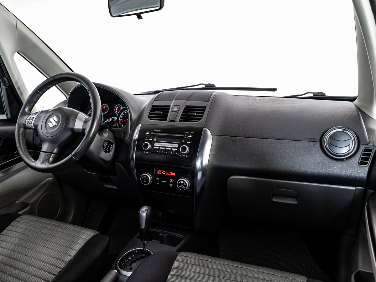 Suzuki SX4 I (Classic) Рестайлинг, 2011 Фото №7