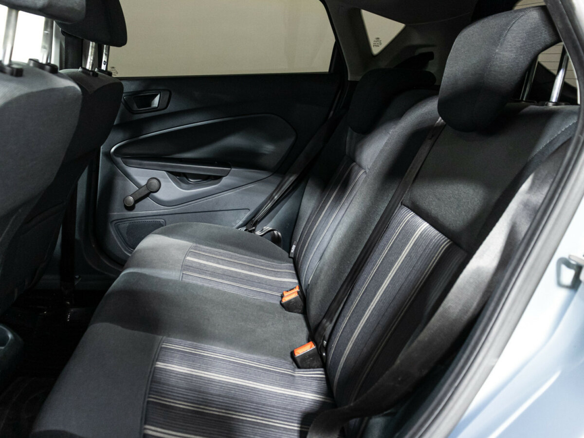Ford Fiesta Mk6, 2009 Фото №10