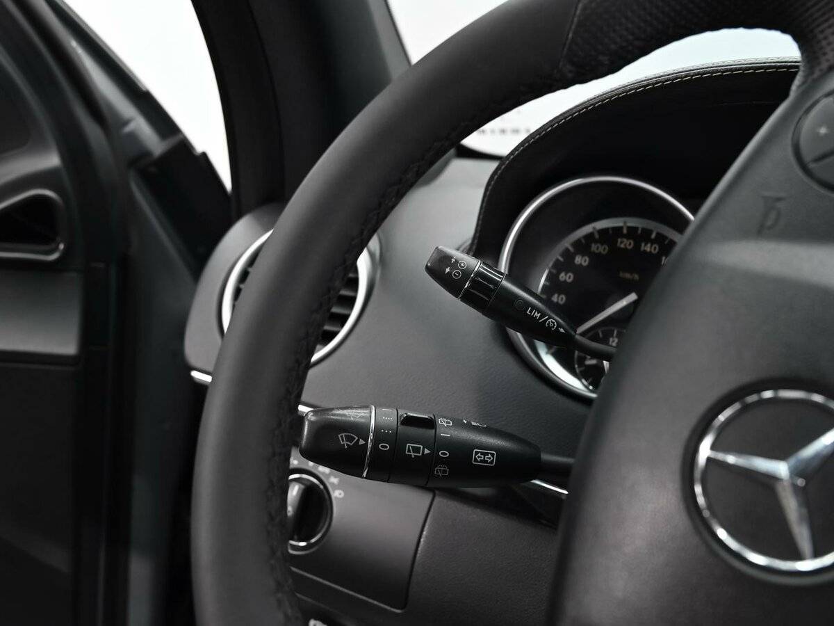 Mercedes-Benz M-Класс 350, 2011 Фото №8