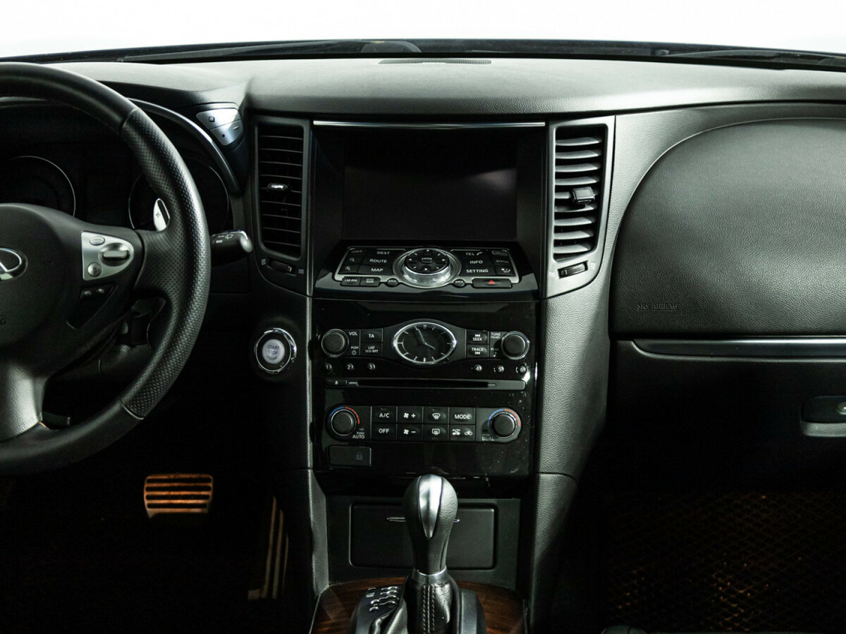 Infiniti QX70, 2014 Фото №12