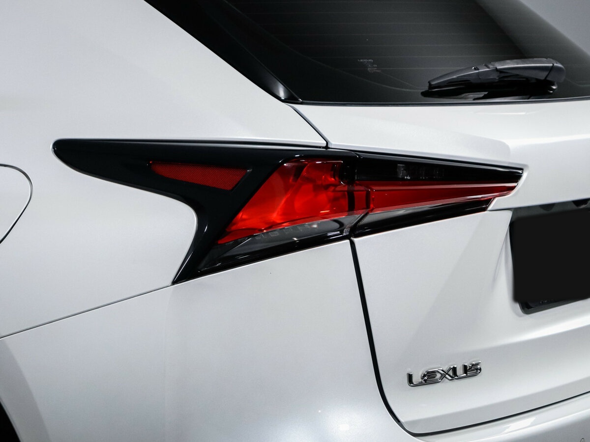 Lexus NX 200 I Рестайлинг, 2017 Фото №15