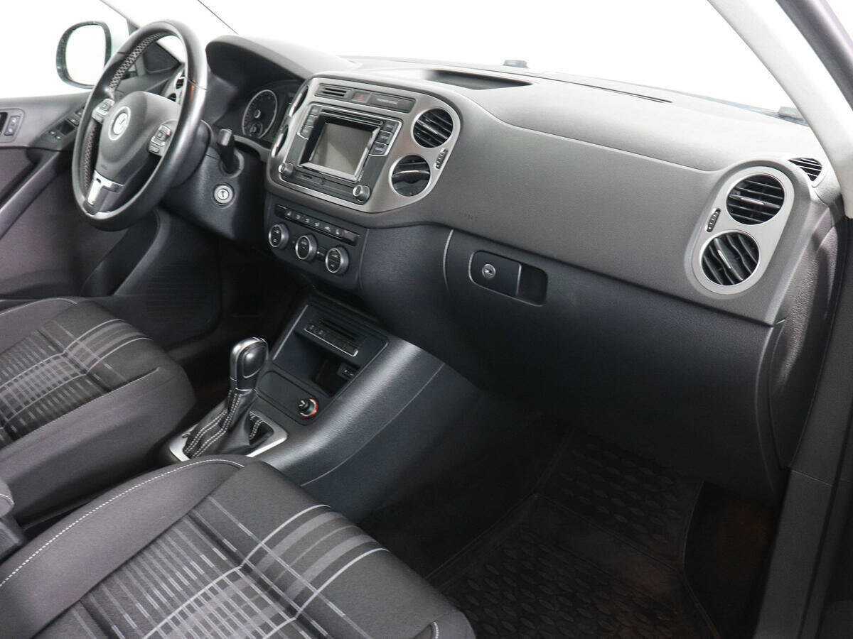Volkswagen Tiguan, 2016 Фото №10