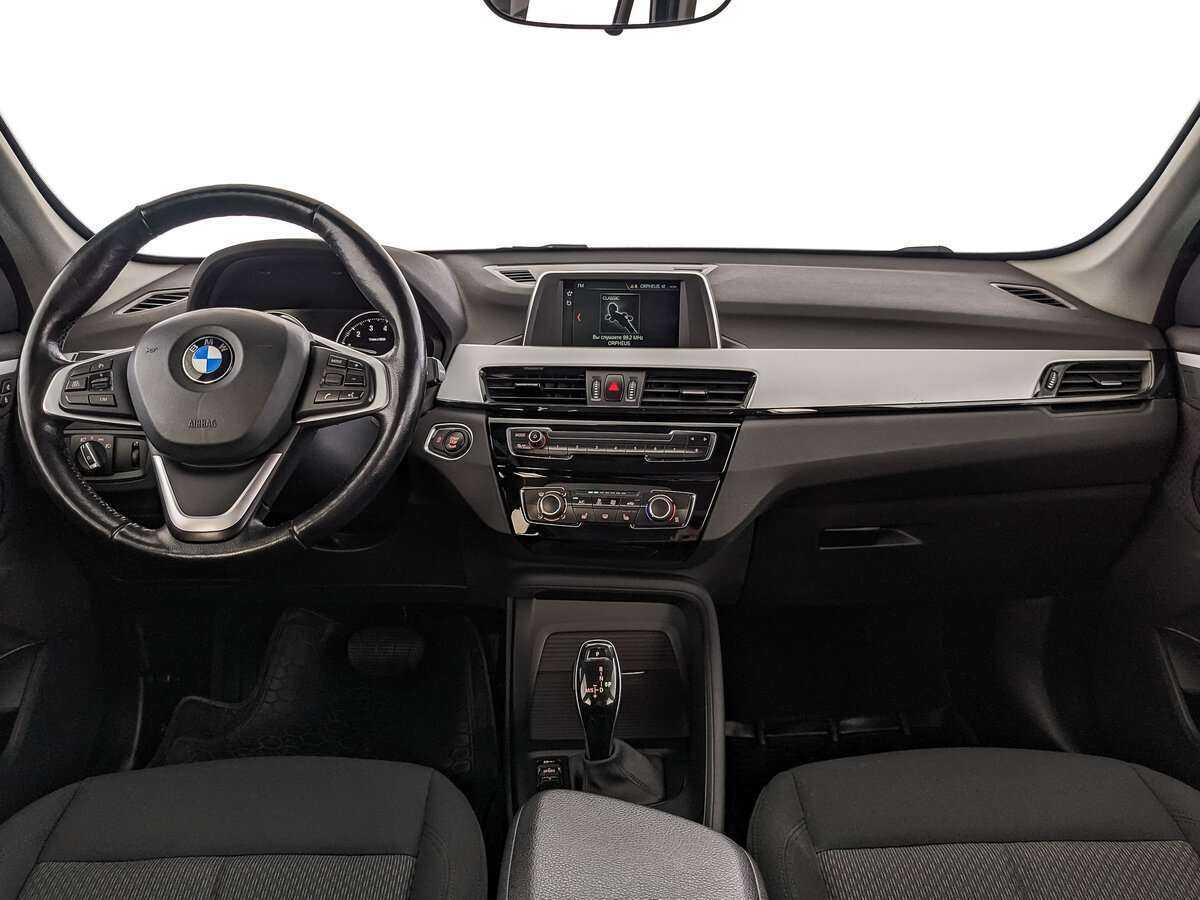 BMW X1 18i sDrive, 2019 Фото №10