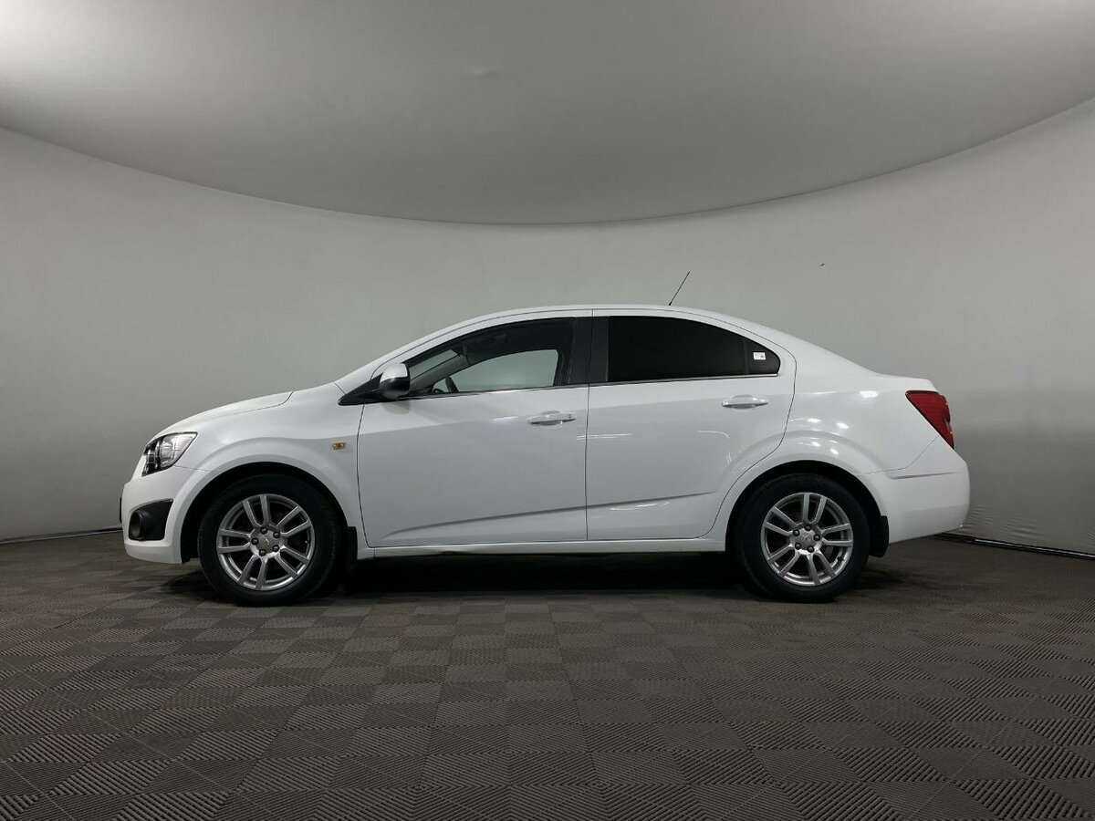 Chevrolet Aveo, 2015 Фото №3