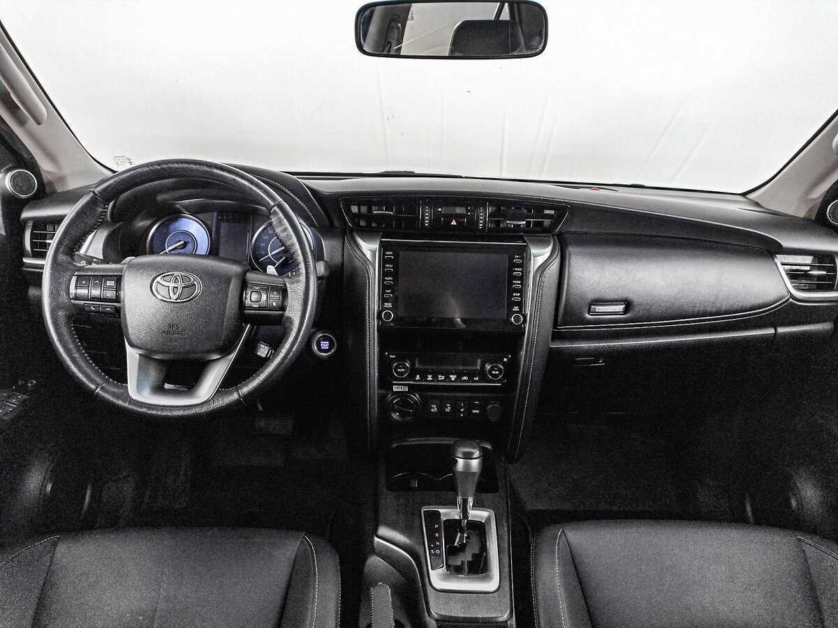 Toyota Fortuner, 2020 Фото №10