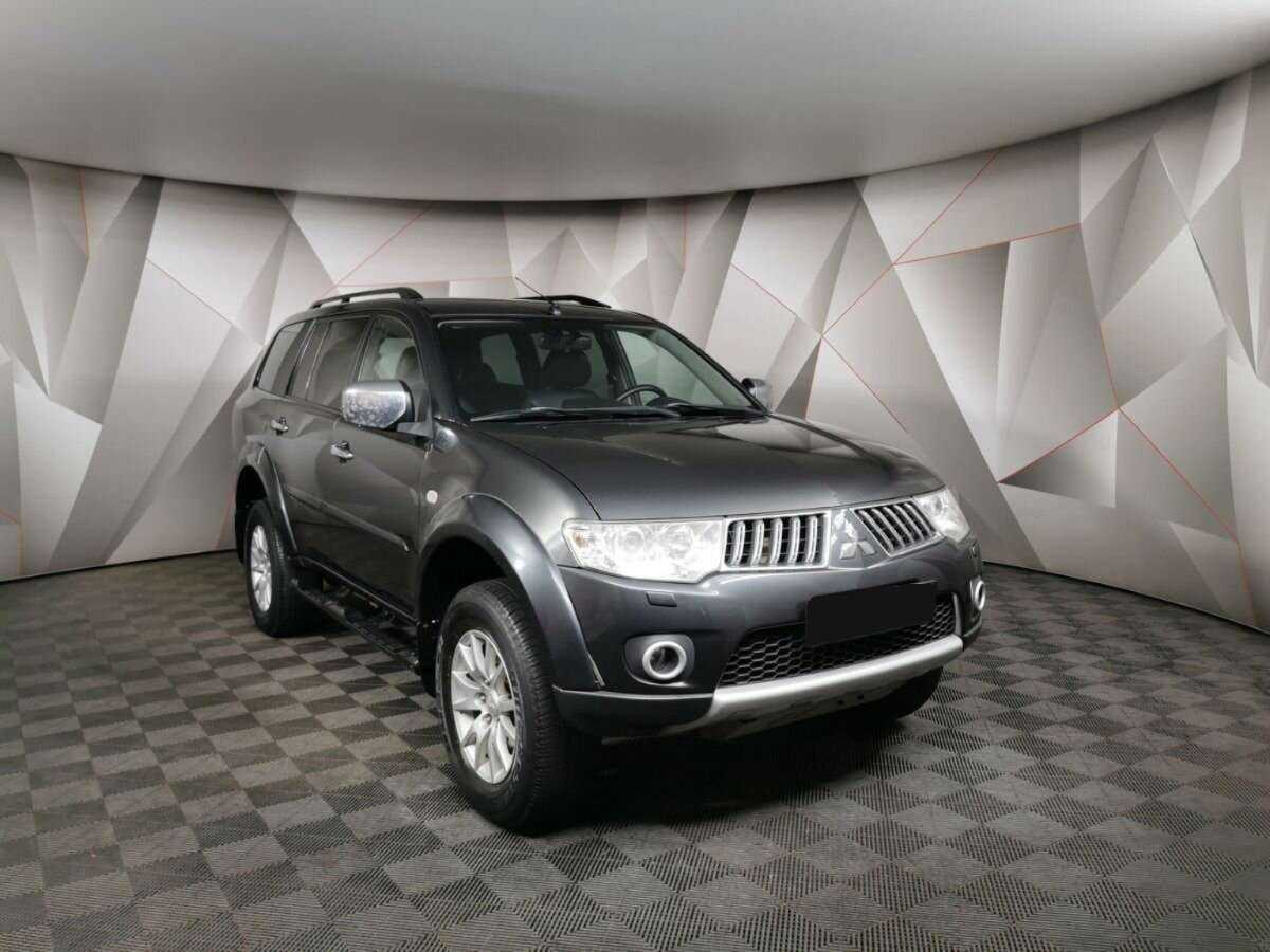 Mitsubishi Pajero Sport, 2011 Фото №3
