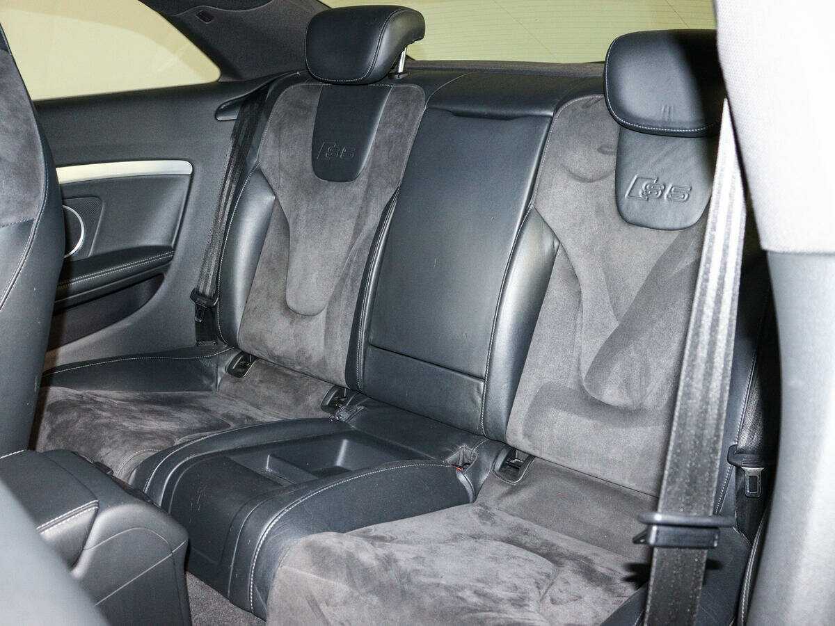 Audi RS 5, 2011 Фото №10