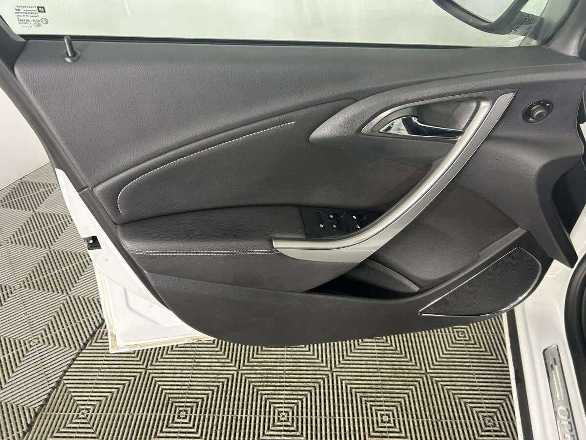 Opel Astra, 2011 Фото №8
