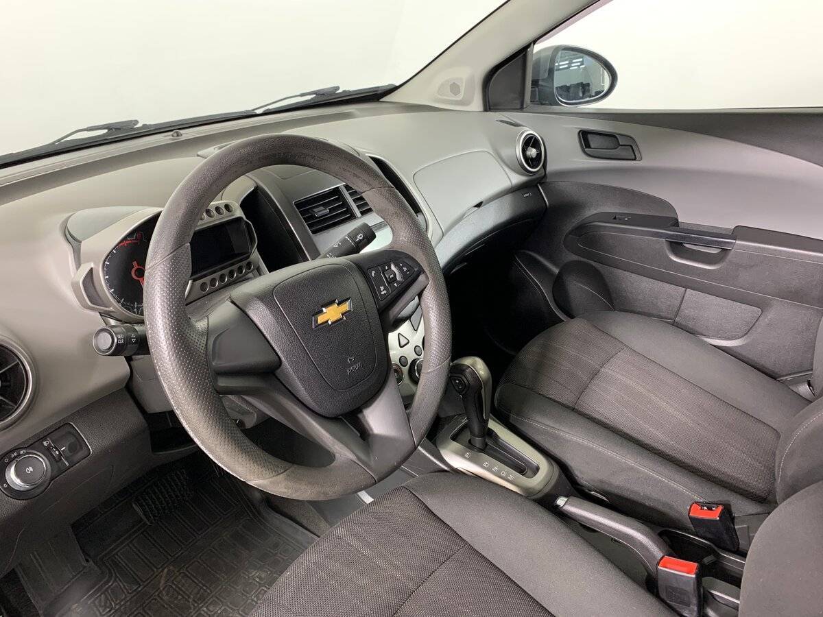 Chevrolet Aveo, 2014 Фото №11