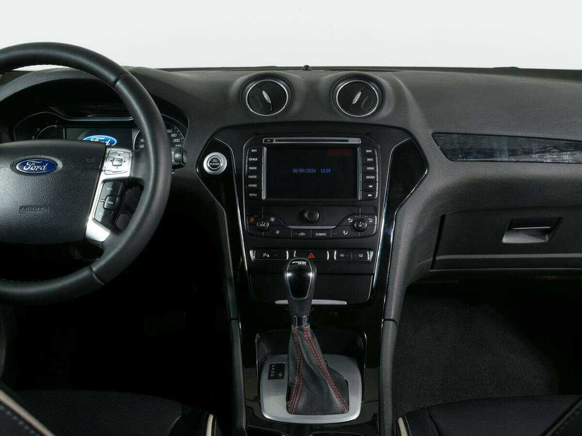 Ford Mondeo, 2012 Фото №8