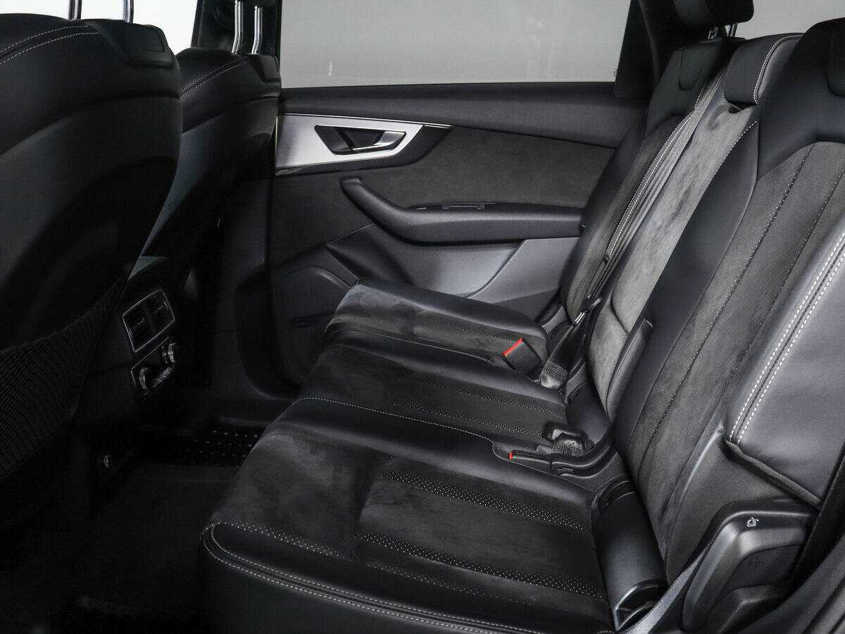 Audi Q7, 2018 Фото №9