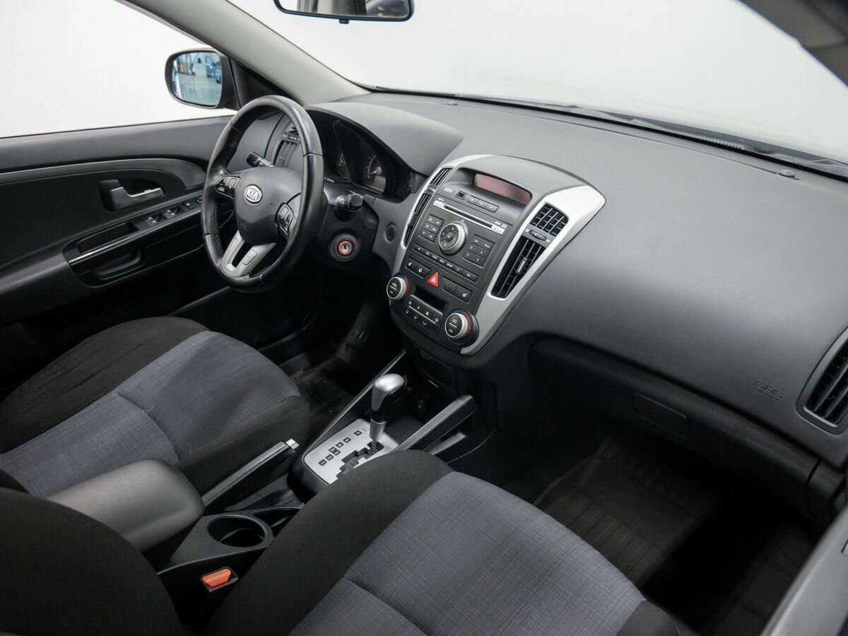 Kia Ceed, 2010 Фото №7